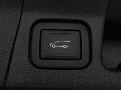 Certified 2023 GMC Acadia SLT image 38