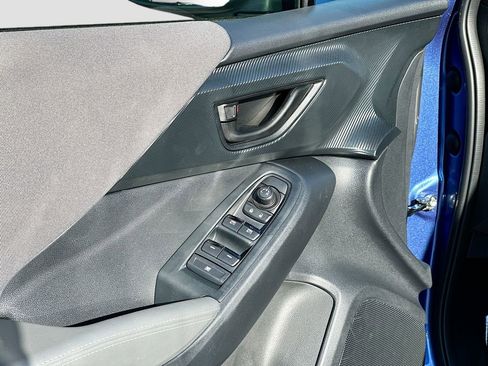 Certified 2025 Subaru Crosstrek 2.0i Premium image 17