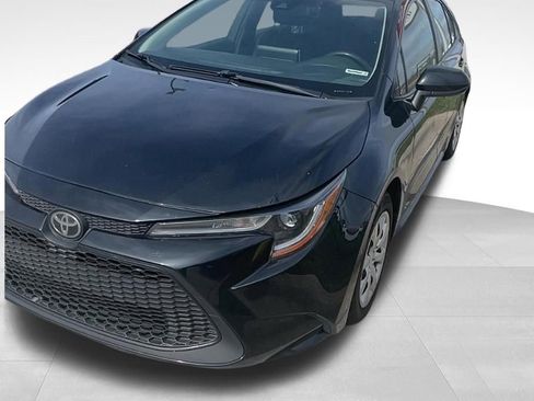 Used 2020 Toyota Corolla LE FWD image 4