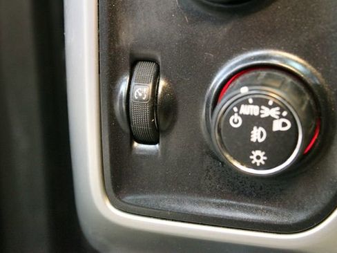 Used 2016 GMC Sierra 1500 SLE w/ SLE Preferred Package AWD/4WD image 19