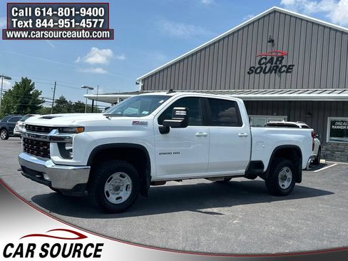 Used 2020 Chevrolet Silverado 2500 LT w/ Convenience Package AWD/4WD image 2