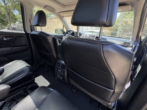 Used 2018 Honda Pilot Elite image 29