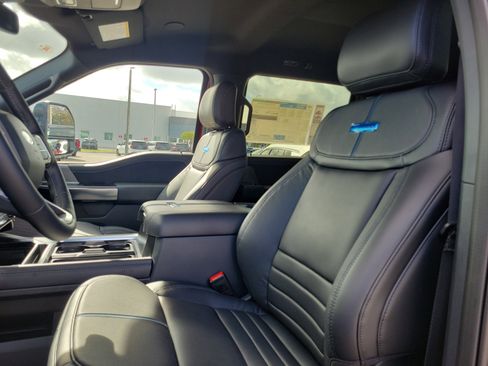 New 2026 Ford F250 Platinum image 12