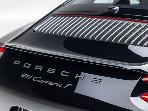 Used 2019 Porsche 911 Carrera image 26