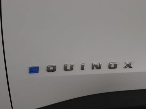 Used 2025 Chevrolet Equinox EV LT FWD image 33