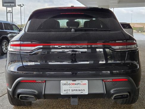 Used 2025 Porsche Macan image 5