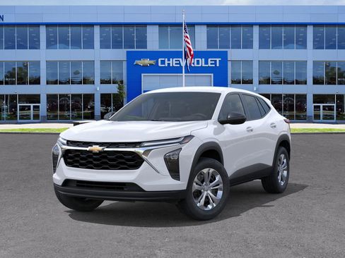 New 2026 Chevrolet Trax LS image 6