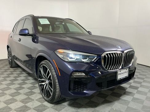Used 2019 BMW X5 xDrive40i w/ M Sport Package AWD/4WD image 4