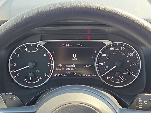 Used 2024 Nissan Rogue SV image 23