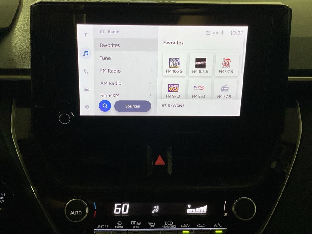 Used 2024 Toyota Corolla SE FWD image 12