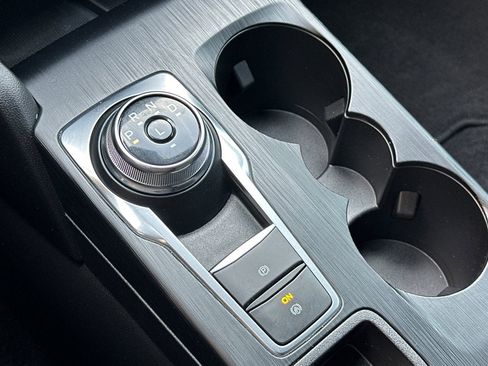 Used 2025 Ford Escape ST-Line Elite w/ Premium Technology Package image 29