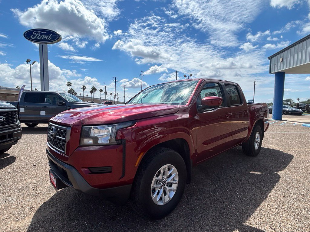 Used 2024 Nissan Frontier SV RWD image 3
