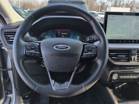 Used 2024 Ford Escape Platinum image 19