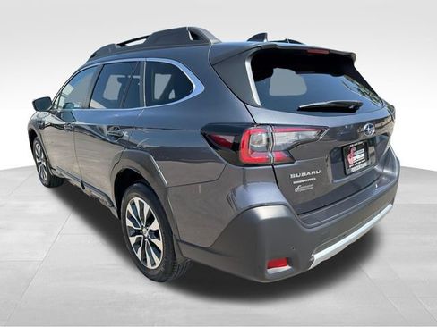 Certified 2025 Subaru Outback Limited AWD/4WD image 5
