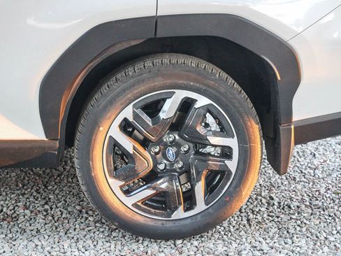 New 2025 Subaru Forester Limited image 9