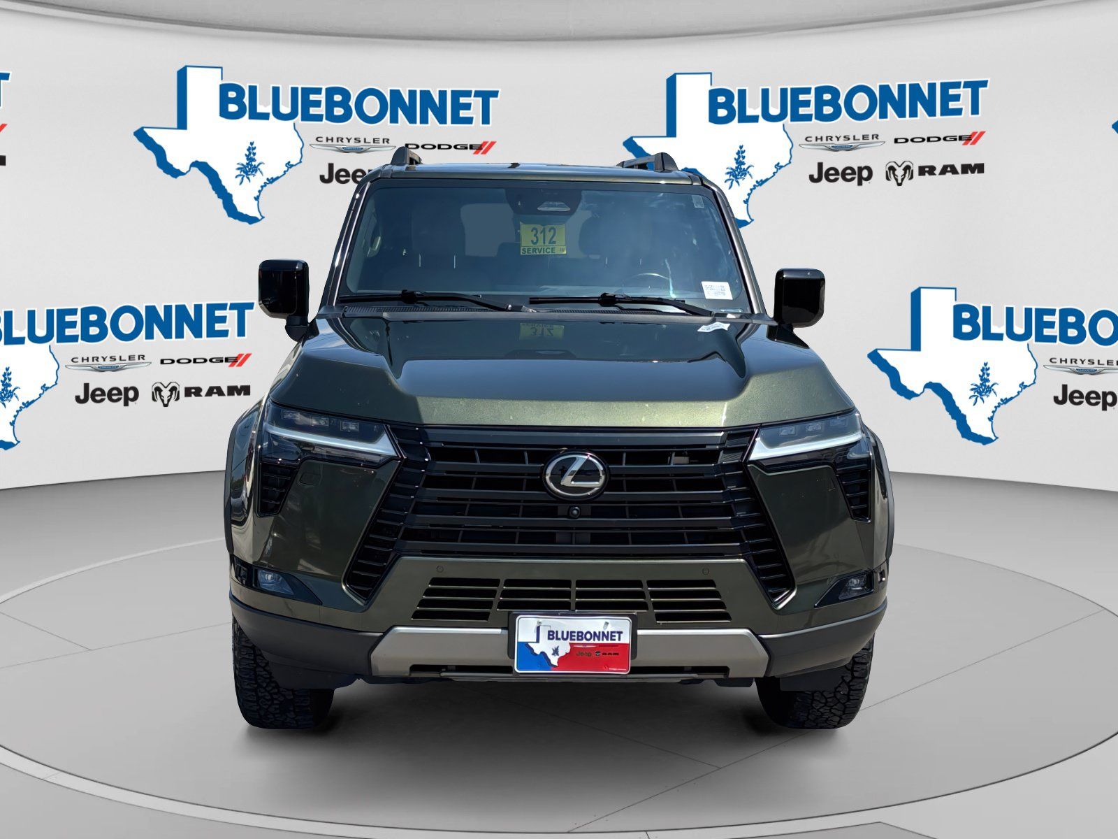 Used 2024 Lexus GX 550 AWD/4WD image 2