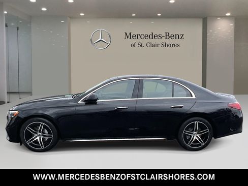 Used 2026 Mercedes-Benz E 350 4MATIC Sedan image 2