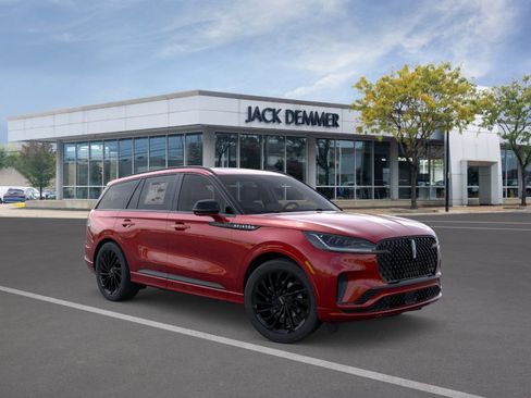 New 2026 Lincoln Aviator Reserve w/ Jet Appearance Package AWD/4WD image 7