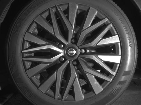 Used 2025 Nissan Altima 2.5 SV image 14