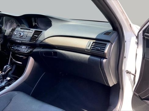 Used 2017 Honda Accord Sport Special Edition image 16