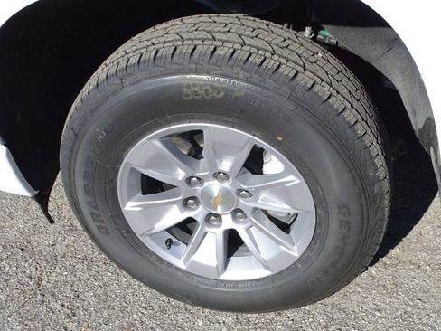 Used 2024 Chevrolet Silverado 1500 Custom w/ Turbomax Blackout Package image 18