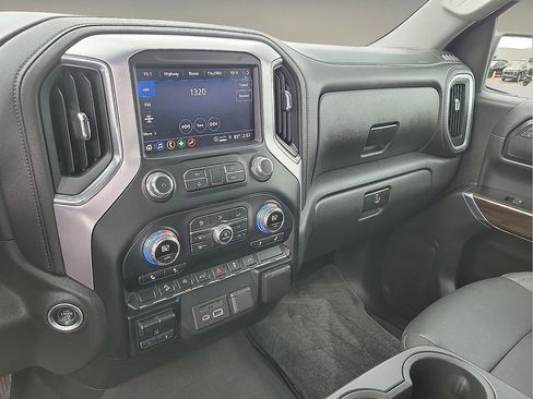 Used 2021 GMC Sierra 1500 SLT AWD/4WD image 20