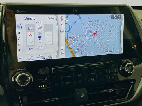 Used 2022 Toyota Highlander Platinum image 19