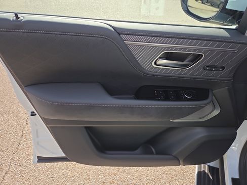 New 2026 INFINITI QX80 Autograph w/ Premium Cargo Package image 5