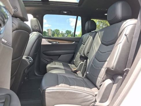 Used 2020 Cadillac XT6 Sport w/ Platinum Package AWD/4WD image 8