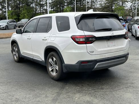 Used 2025 Honda Pilot EX-L image 9