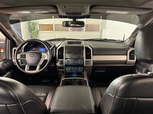 Used 2021 Ford F250 Lariat image 35