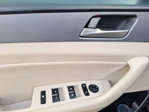 Used 2019 Hyundai Sonata SEL image 15