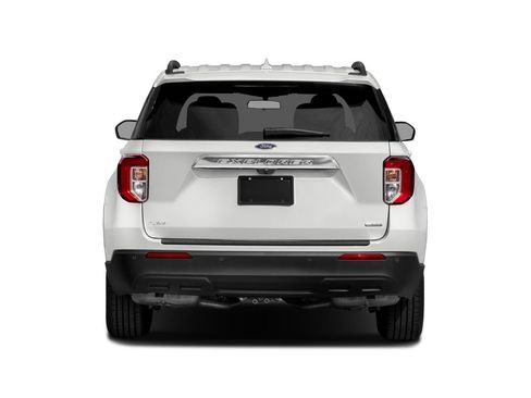 Used 2021 Ford Explorer XLT w/ Equipment Group 202A AWD/4WD image 5