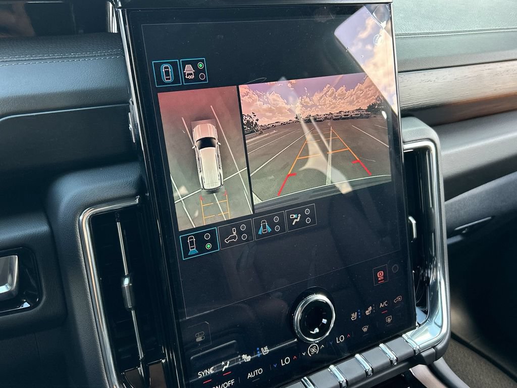 New 2026 GMC Yukon Denali AWD/4WD image 15