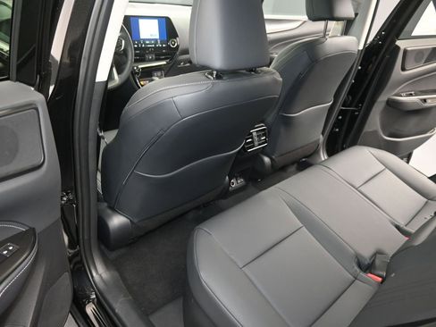 New 2026 Lexus NX 350h FWD image 12