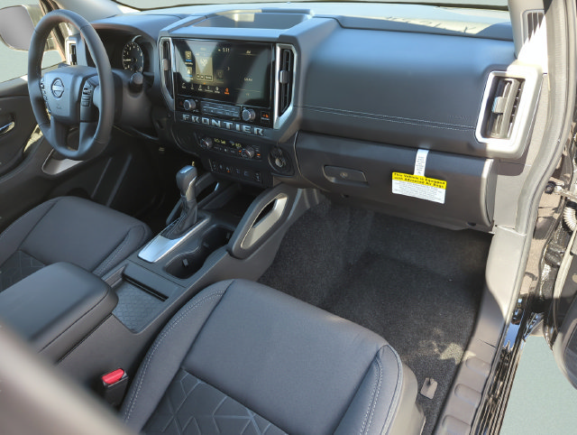 Used 2026 Nissan Frontier SV w/ SV Convenience Package RWD image 13