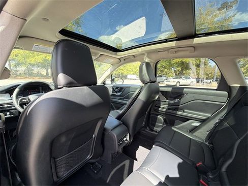 New 2026 Lincoln Corsair Premiere image 24