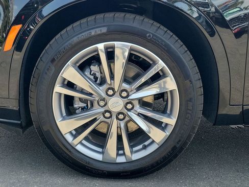 Used 2025 Cadillac XT6 Premium Luxury w/ Technology Package FWD image 33