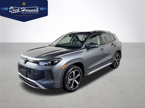 New 2026 Volkswagen Tiguan SE image 1