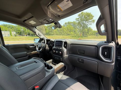 Certified 2020 Chevrolet Silverado 1500 RST AWD/4WD image 36