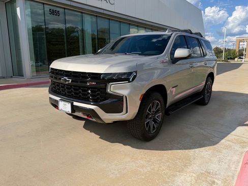 Used 2023 Chevrolet Tahoe Z71 AWD/4WD image 2