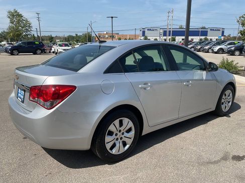 Used 2012 Chevrolet Cruze LS FWD image 7