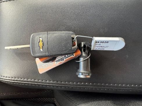 Used 2016 Chevrolet Equinox LS w/ LPO, Protection Package FWD image 3