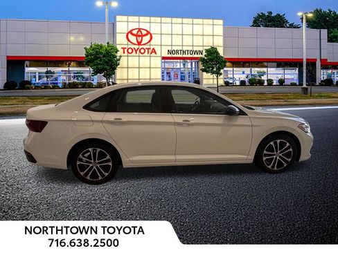 Used 2024 Volkswagen Jetta Sport FWD image 10