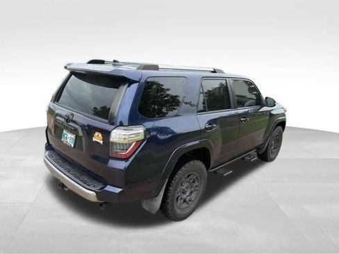 Used 2018 Toyota 4Runner TRD Off-Road Premium AWD/4WD image 3