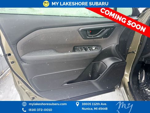 Used 2025 Subaru Forester Premium image 8