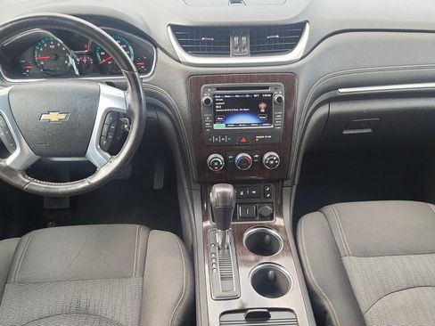 Used 2017 Chevrolet Traverse LT w/ Style and Technology Package AWD/4WD image 25