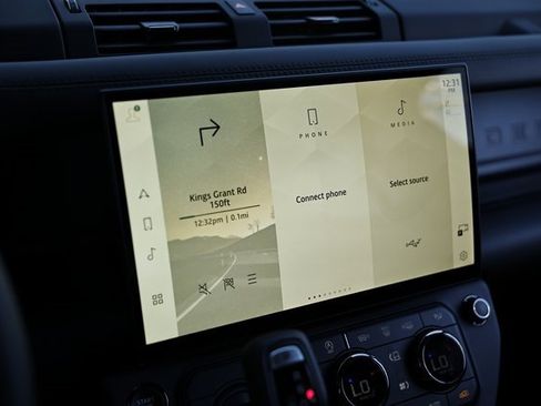 New 2026 Land Rover Defender 110 OCTA image 48