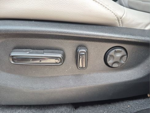 Used 2022 Honda CR-V Touring image 14