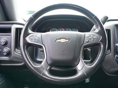 Used 2018 Chevrolet Silverado 1500 LT w/ LT Eassist Package AWD/4WD image 16